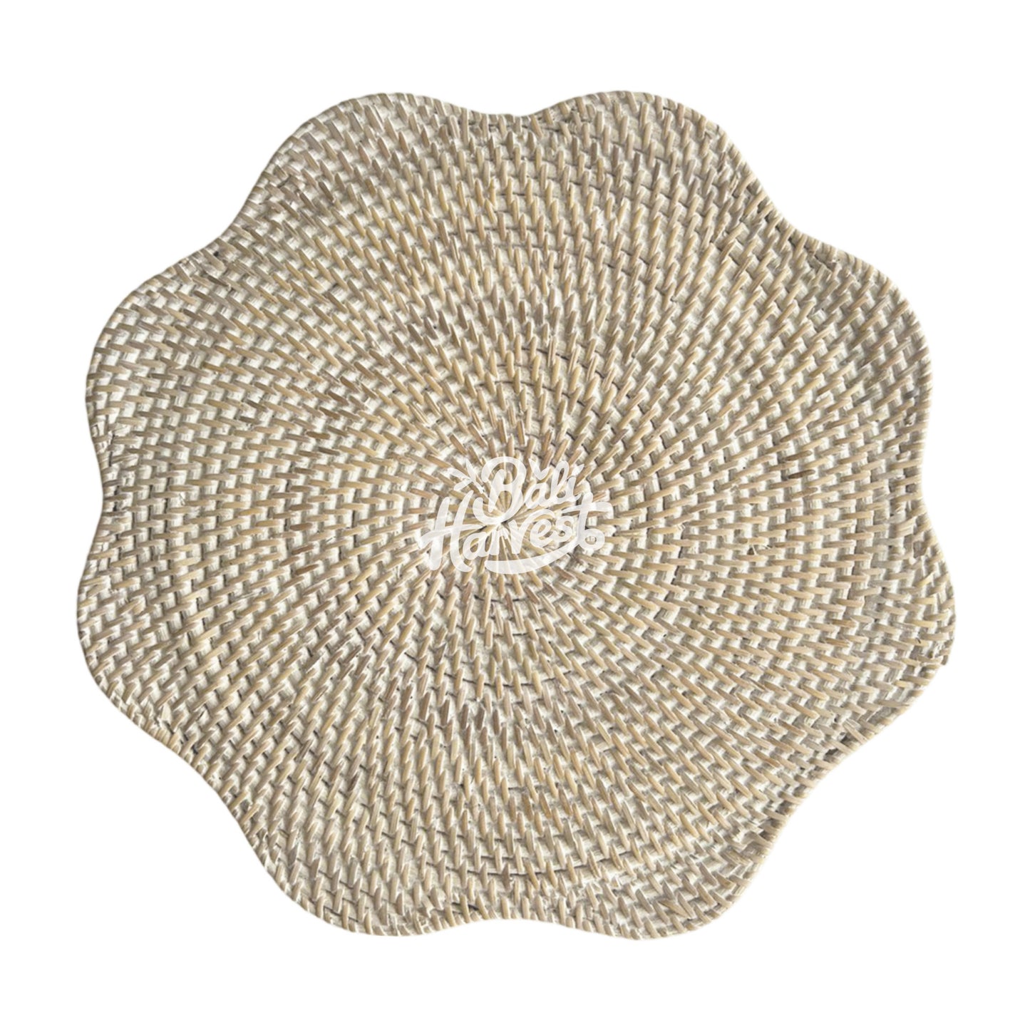 Round Scallop Rattan Placemat (Whitewash)