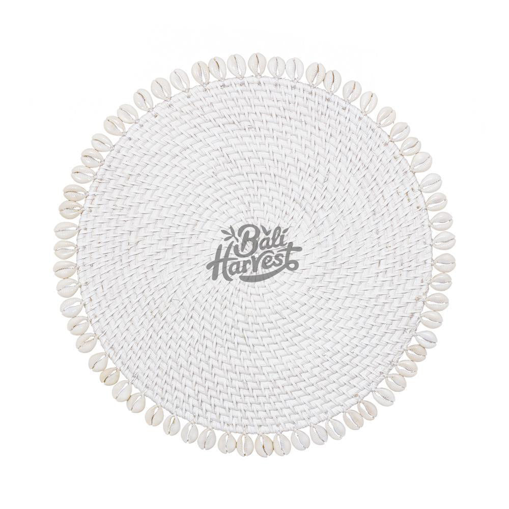 Rattan Placemat with Cowrie Shell (White)